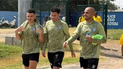 بيراميدز يصل ملعب البوليس الكيني لخوض المران الأول قبل مواجهة جورماهيا.