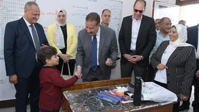 وليد ماهر يتابع انتظام الدراسة بمدارس بورسعيد في أول أيام العام الدراسي الجديد.. ونسبة الحضور تتجاوز 98%
