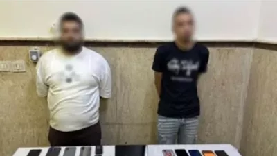 استوليا على أرصدة 27 ضحية.. ضبط عصابة تسييل حسابات تطبيقات التقسيط
