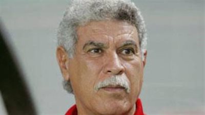 حسن شحاتة يحرر محضرًا ضد زوجته الثانية.. اتهامات بالاستيلاء على ممتلكات وساعات و150 ألف جنيه