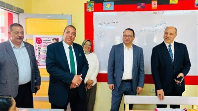 بتوجيهات الدكتور محمد عبد اللطيف.. هاني صبحي وخالد عبدالرؤوف شحاتة يتابعان انتظام الدراسة بمدارس الإسكندرية