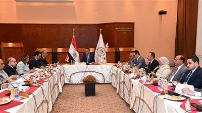 وزير التموين يؤكد على أهمية دور اللجنة العامة للمساعدات الأجنبية و تطوير مواردها