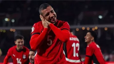 رامي ربيعة يحمل شارة القيادة.. ترتيب كباتن منتخب مصر فى غياب محمد صلاح