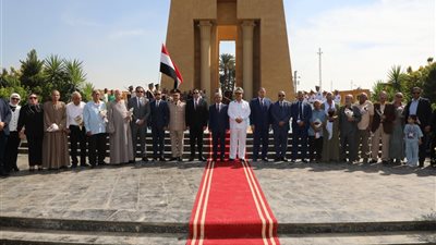 تعرف على تفاصيل احتفالات بني سويف بذكرى نصر أكتوبر المجيد:  المحافظ يضع أكليل الزهور على النُصب التذكاري للشهداء بحديقة الشلال و تكريم عدد من الأبطال ممن شاركوا في معركة العبور و فقرات فنية وغنائي