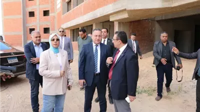 وزير التعليم العالي والقائم بعمل وزير الثقافة يتفقد فرع جامعة الإسكندرية بمدينة برج العرب