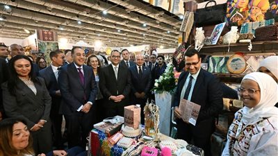 رئيس الوزراء يفتتح الدورة الثامنة لمعرض 