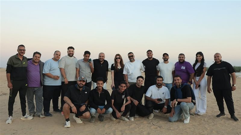 آلاء لاشين وفريق