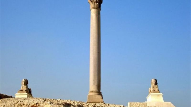 عمود السواري بالإسكندرية