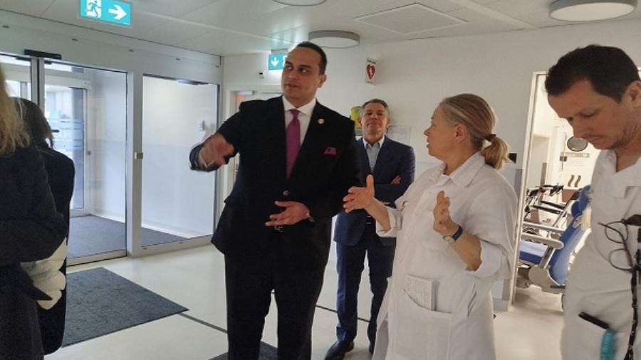 الرئيس التنفيذي للاتحاد الدولي للمستشفيات يستقبل رئيس هيئة الرعاية الصحية في زيارة لأكبر مستشفيات سويسرا (صور) 